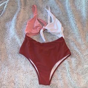 SHEIN Colorblock Tie Front Cut-out Swimsuit